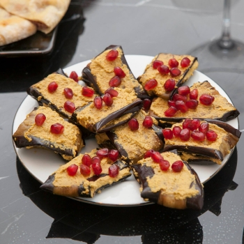 Aubergine with walnuts